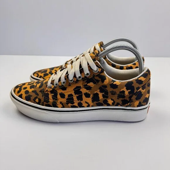 NWOB Vans | Comfycush Old Skool Sneaker - Golden Brown/Golden Glow - 8.5 - Picture 4 of 7